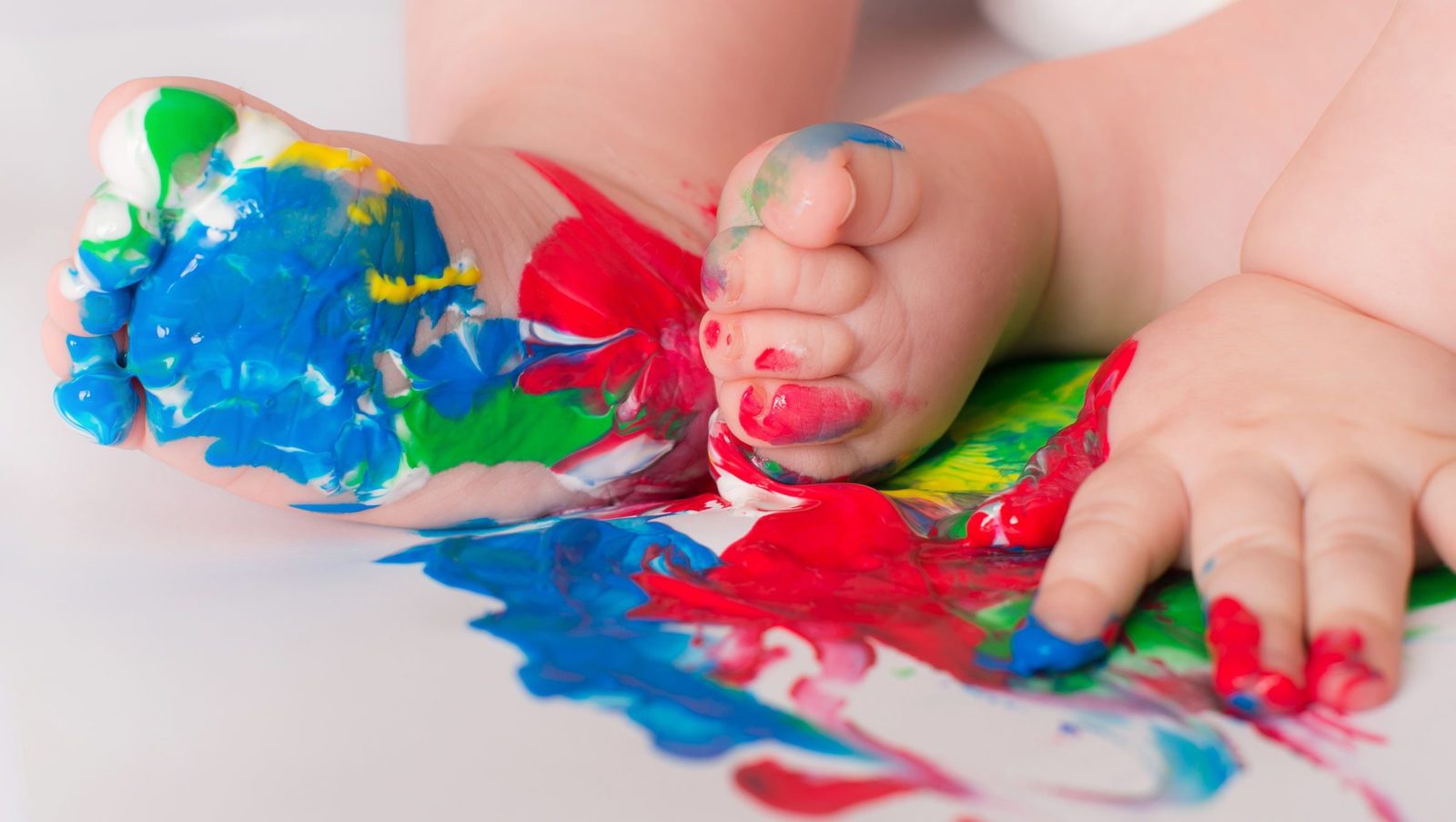 La Peinture Activites Pour Enfants De 0 A 18 Mois Bebe M